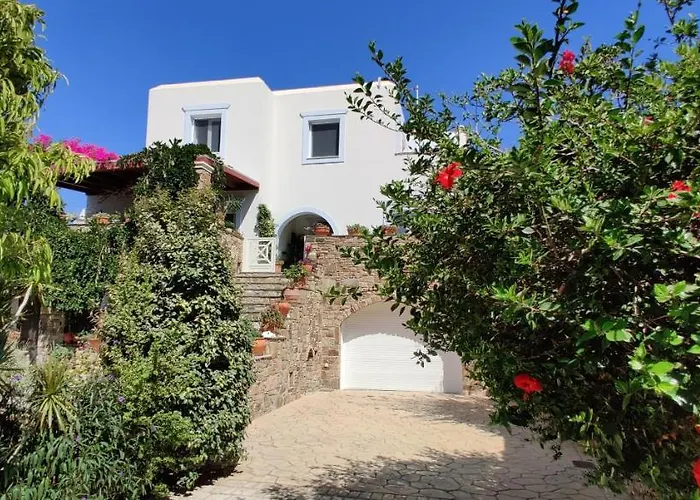 فيلا سانتا مافرا فيلة *