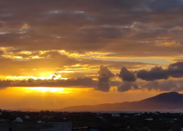 فيلا سانتا مافرا * Glinado Naxos