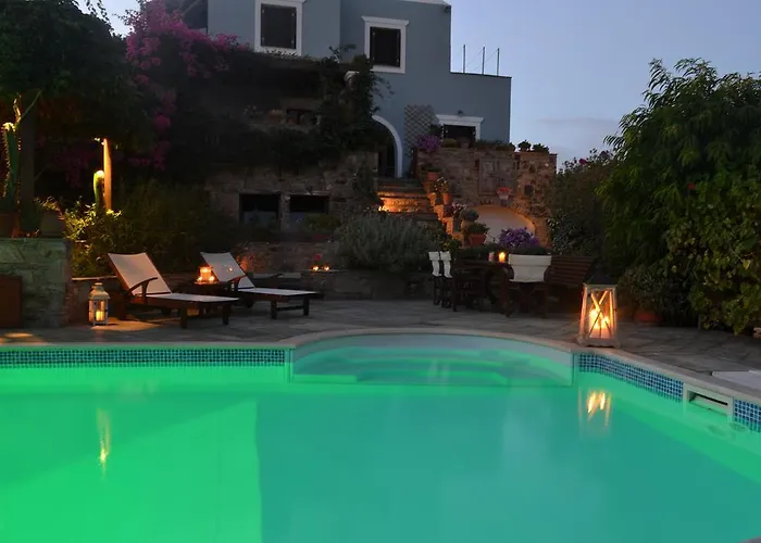 فيلا سانتا مافرا Glinado Naxos